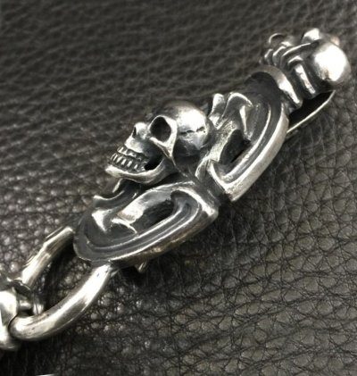 画像5: Skull On Crown Sculpted Oval Keeper With 2Lions & 13Skull Links Wallet Chain