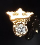 18k Gold G&Crown Diamond Pierce