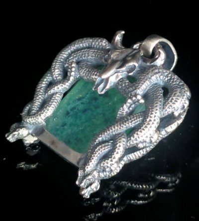 画像5: Midium Buffalo Skull & Louder Snake With Fluorite Pendant