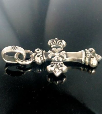画像3: 1/8 4Heart Crown Long Cross With Super CZ DIamond Pendant