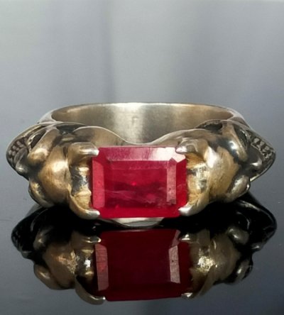 画像6: Ruby Half Devil Skull Triangle Wire Bangle Ring