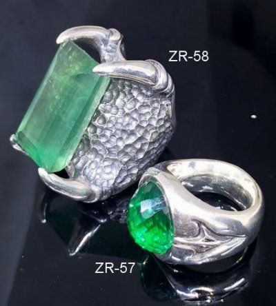 画像14: 78.50Ct Emerald Cut Fluorite Master Predator Ring