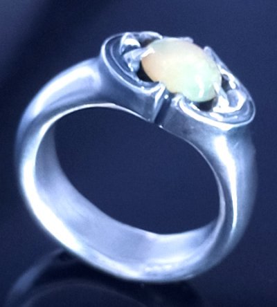 画像2: Opal On Sculpted Oval Zaza Ring