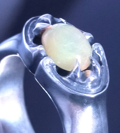 画像14: Opal On Sculpted Oval Zaza Ring