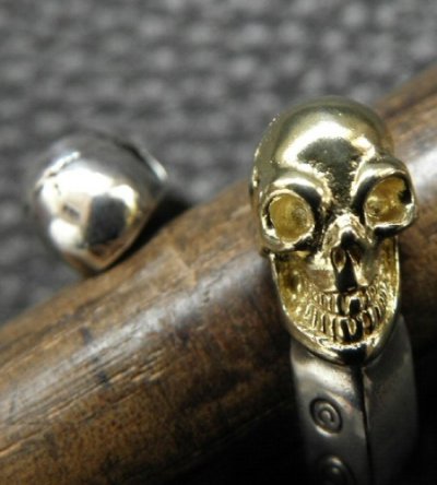 画像15: Gold & Silver Skull With Triangle Wire Ring