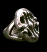 Classic Sculpted Oval Ring
