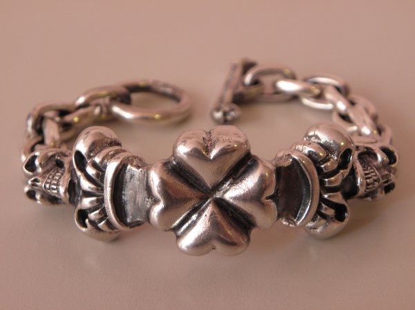 画像3: 2Skull On 4Heart Crown & Chain Links Bracelet (3)
