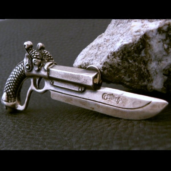 画像10: Double Barrel 50 Caliber Pistol Knife Pendant (10)