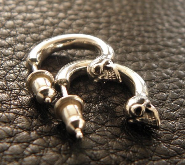 画像5: Phantom T-bar Skull On Round Bar Pierce (5)