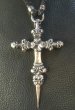 画像2: 3 Skulls On 4 Heart Crown Long Cross Double Face Dagger With Braid Leather Necklace (2)