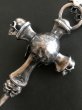 画像15: Large Skull On 2 Skulls Hammer Cross Double Face Dagger With 2 Panther & 2 Skulls Braid Leather Necklace (15)