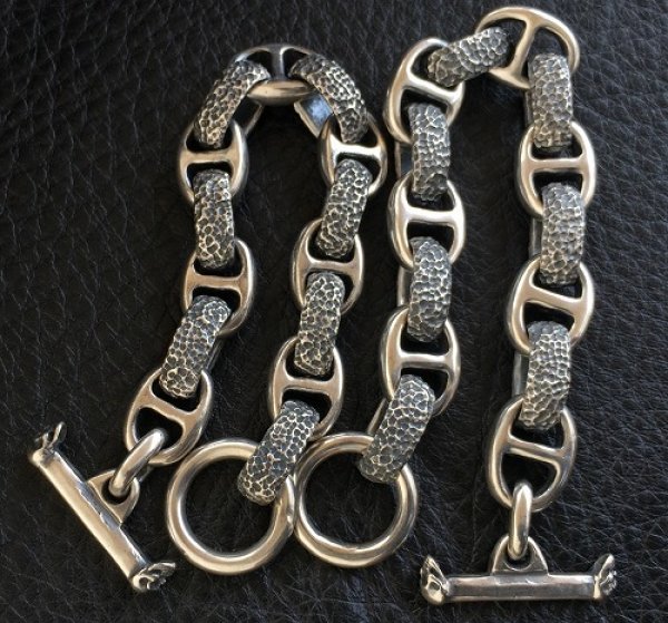 画像4: Miracle Smooth Anchor & Chiseled Largest H.W.O Links Bracelet (4)