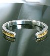 画像5: Pure Gold Wrap 7.5 x 4.5mm Wide Side Flat Chiseled Reel Bangle (5)