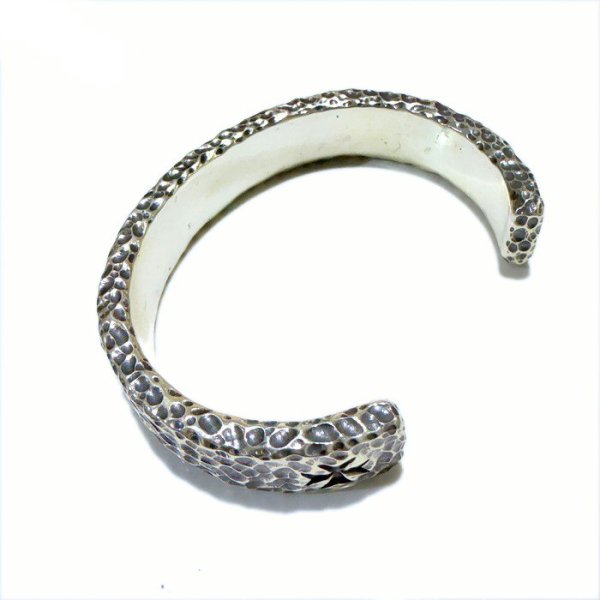 画像5: 17mm Large Chiseled Flat Bar Bangle Bold (5)