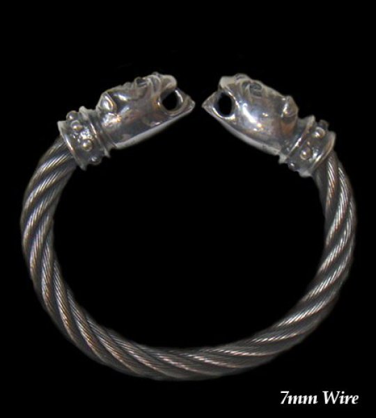 画像2: Bulldog With Stud Bolo Neck Cable Wire Bangle (2)