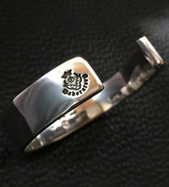 画像3: 18k Gold Raised G&Crown Flat Bar Bangle Bold (3)