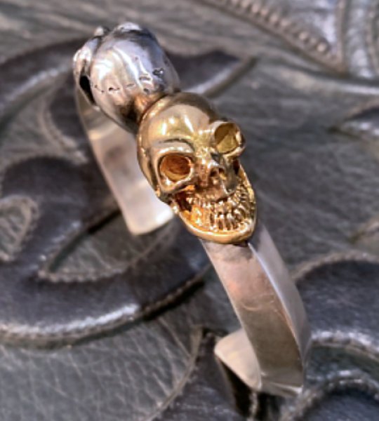 画像1: Floating 18k Gold & Silver Miracle Skull Triangle Wire Bangle (1)