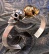 画像3: Floating 18k Gold & Silver Miracle Skull Triangle Wire Bangle (3)