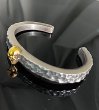 画像4: 10K Gold Twelve Small Skull On 6.5mm Wide Side Flat Chiseled Bangle Bold (4)