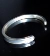 画像3: 6 x 4mm Wide Bolo Neck Smooth Reel Bangle (3)