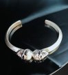 画像2: Half Floating Skull Triangle Wire Bangle (2)