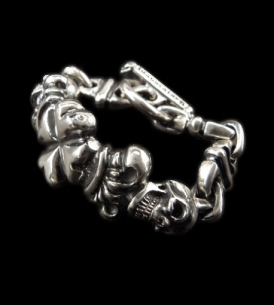 画像1: 2Skull On 4 Heart Crown & Boat Chain Links Chain Bracelet (1)