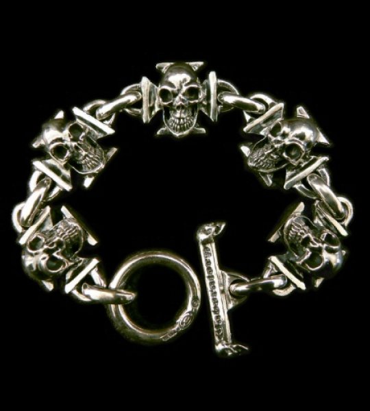 画像1: 5 Skull On Iron Cross Bracelet (1)