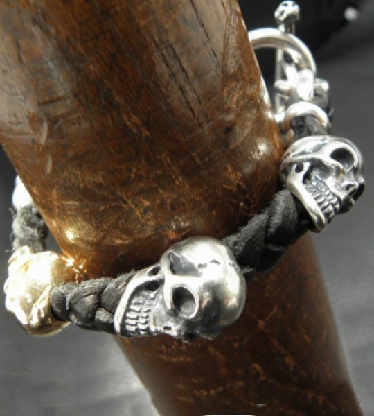 画像18: 18k Gold Single Skull In All Skull Links Braid Leather Bracelet (18)