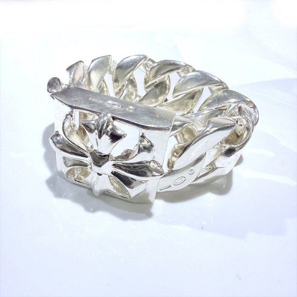 画像2: Gothic Cross Buckle With Cuban Chain Bracelet (Platinum Finish) (2)