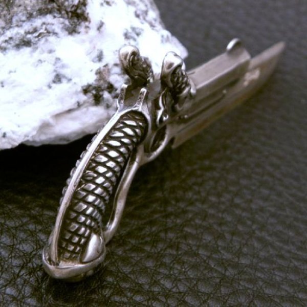 画像9: Double Barrel 50 Caliber Pistol Knife Pendant (9)