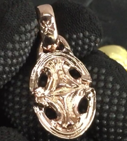 画像7: 10k Red Gold Quarter Sclupted Oval Pendant (7)