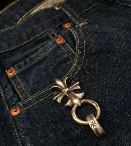 画像2: Gothic Cross Clip Key Keeper (2)