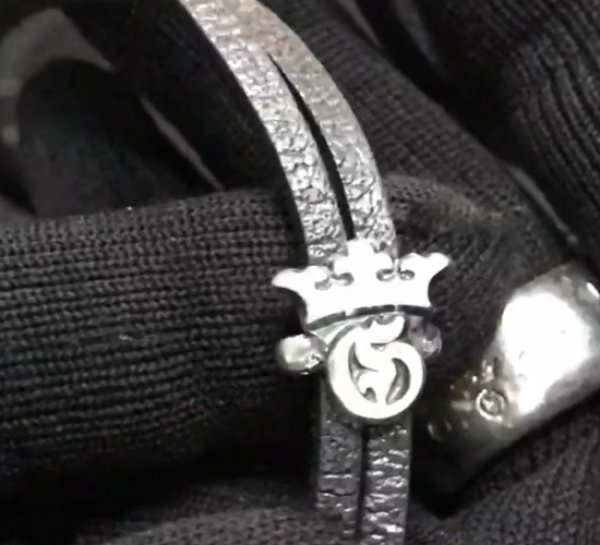 画像11: G&Crown Adjustable Leather Necklace (11)