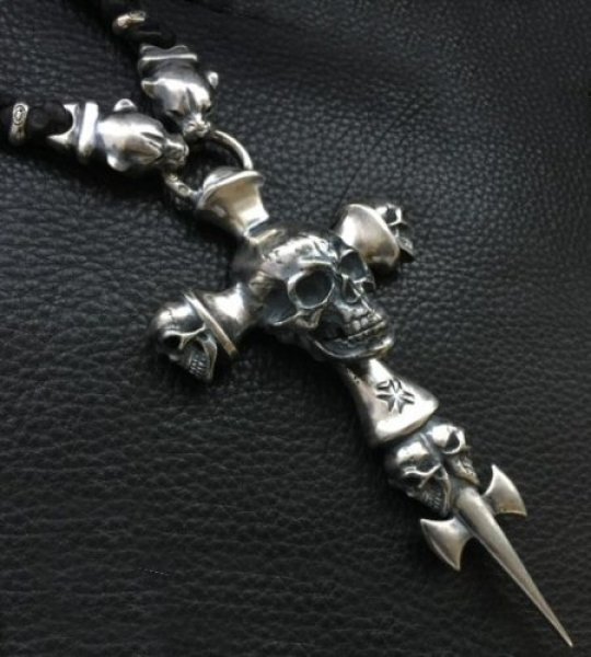 画像2: Large Skull On 2Skulls Hammer Cross Double Face Dagger With 2Panthers Braid Leather Necklace (2)