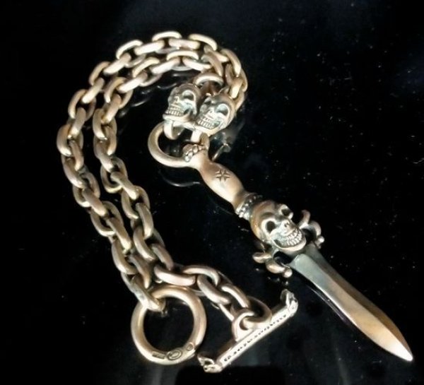 画像1: Single Skull Dagger With 2 Single Skulls & Small Oval Chain Links Necklace (1)