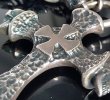 画像2: Quarter Hammer Cross With Half 2Skull & Half Double Face Dagger With Quarter Skull & Small Oval Links Skull On Cross Oval Necklace (2)