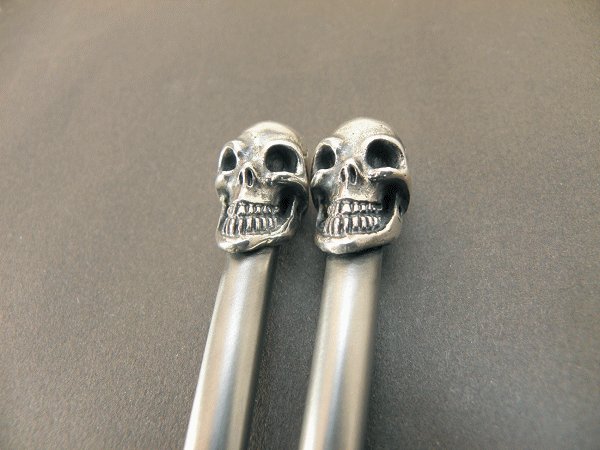 画像2: Skull on chopsticks (Slant head) (2)