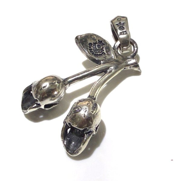 画像4: Skull Cherries Pendant (4)