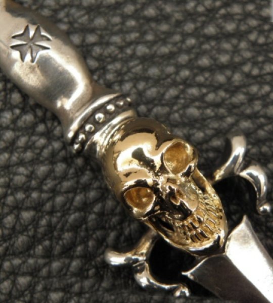 画像7: Gold Skull On Dagger With H.W.O Pendant (7)