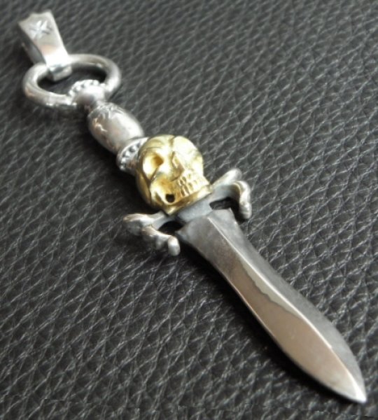 画像18: Gold Skull On Dagger With H.W.O Pendant (18)