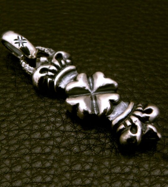 画像8: Half 4 Heart Crown Chiseled Loop With H.W.O Pendant (8)