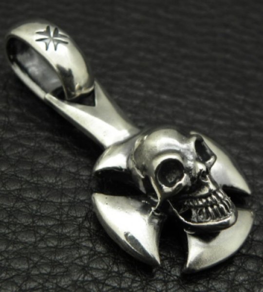 画像6: Skull On Round Cross Pendant (6)