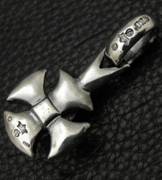 画像4: Skull On Round Cross Pendant (4)