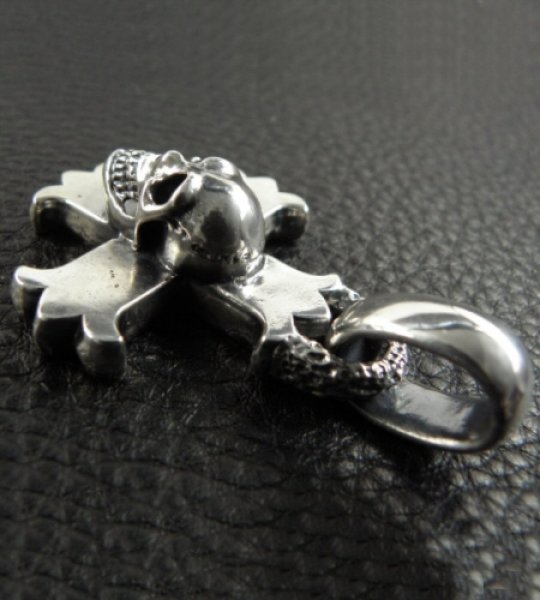 画像3: Skull On Constantin Cross & H.W.O Pendant (3)