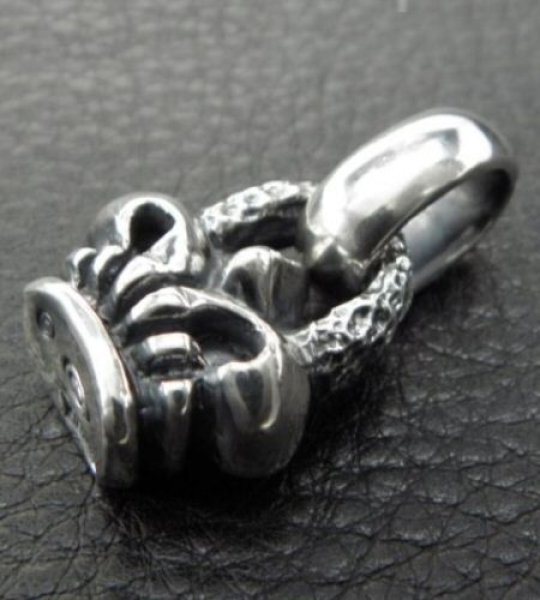 画像9: Crown Tip With Chiseled  Loop H.W.O Pendant (9)