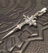画像7: 3Skull On 2inc Plain Grooved Cross With Single Skull Dagger Pendant (Quarter) (7)