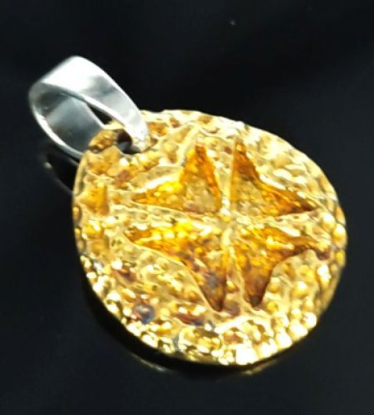 画像2: Pure Gold Wrap 1/16 Maltese Cross Blob Pendant (2)