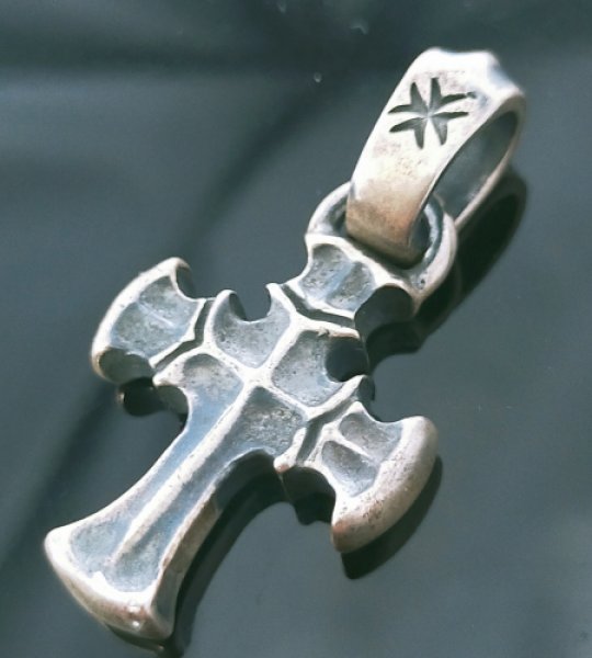 画像3: 1/32 Battle-Ax Cross With H.W.O Pendant (3)