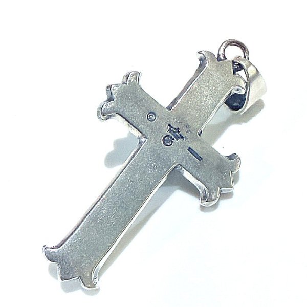 画像2: Skull On Constantin Long Cross Pendant  (2)