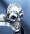 画像10: Twelve Skull On Flat Bar Ring (10)